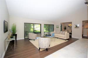 6874 Villas Dr W, Boca Raton, FL 33433, Sold 09/15/17