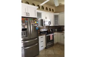 9331 NW 53rd St, Sunrise, FL 33351, Sold 08/10/17