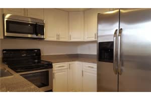 8895 Fontainebleau Blvd, Doral, FL 33172, Sold 10/05/17