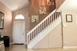 1322 SE 5th Ct, Dania Beach, FL 33004, Sold 10/13/17