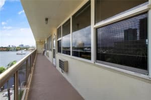 101 N Birch Rd, Fort Lauderdale, FL 33304, Sold 10/24/17