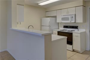 910 Sorrento Dr, Weston, FL 33326, Sold 10/20/17
