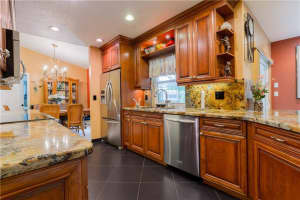1060 SW 129th Way, Davie, FL 33325, Sold 09/21/17