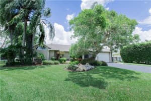 1060 SW 129th Way, Davie, FL 33325, Sold 09/21/17