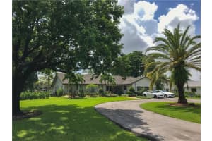 5200 W Saxon Cir, Southwest Ranches, FL 33331, Sold 12/18/17