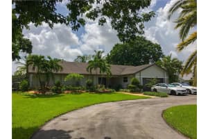 5200 W Saxon Cir, Southwest Ranches, FL 33331, Sold 12/18/17