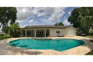 5200 W Saxon Cir, Southwest Ranches, FL 33331, Sold 12/18/17