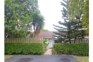 939 NW 52nd St, Pompano Beach, FL 33064, Sold 09/25/17