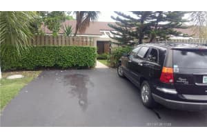 939 NW 52nd St, Pompano Beach, FL 33064, Sold 09/25/17