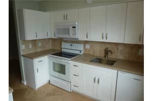 3247 NW 44th St, Oakland Park, FL 33309, Sold 10/13/17