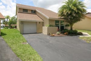 3941 SW 83rd Terrace, Davie, FL 33328, Sold 08/30/17