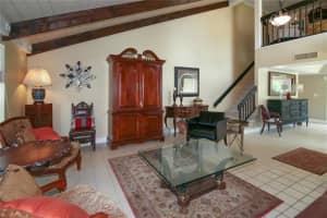 3941 SW 83rd Terrace, Davie, FL 33328, Sold 08/30/17