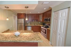 3656 E Forge Rd, Davie, FL 33328, Sold 09/29/17