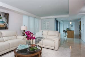 1200 Holiday Dr, Fort Lauderdale, FL 33316, Sold 08/07/17