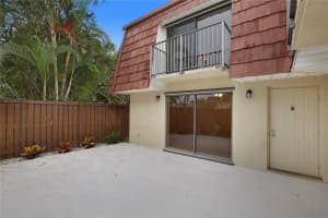 2704 SW 15th St, Deerfield Beach, FL 33442, Sold 10/13/17