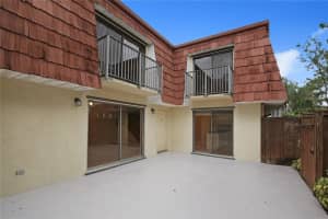 2704 SW 15th St, Deerfield Beach, FL 33442, Sold 10/13/17