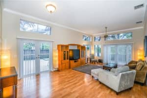 10161 NW 5th St, Plantation, FL 33324, Sold 08/30/17
