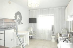 335 Ocean Dr, Miami Beach, FL 33139, Sold 01/10/18