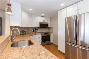 340 Sunset Dr, Fort Lauderdale, FL 33301, Sold 10/02/17