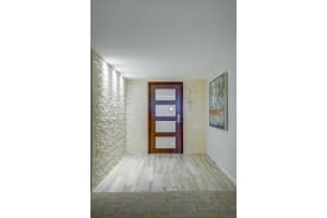 777 Bayshore Dr, Fort Lauderdale, FL 33304, Sold 10/16/17