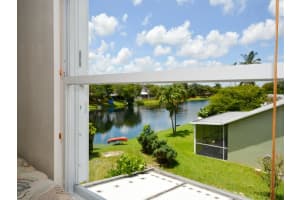 5761 SW 55th Ave, Davie, FL 33314, Sold 11/30/17