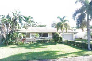 8360 SW 26th St, Davie, FL 33324, Sold 10/16/17