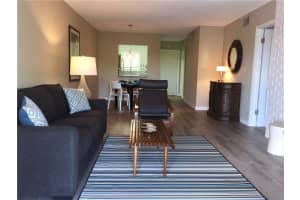 1752 NW 3rd Terrace, Fort Lauderdale, FL 33311, Sold 10/05/17