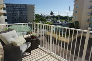 2475 NW 16th St Rd, Miami, FL 33125, Sold 11/28/17