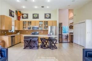 9901 N Abiaca Cir, Davie, FL 33328, Sold 09/28/17