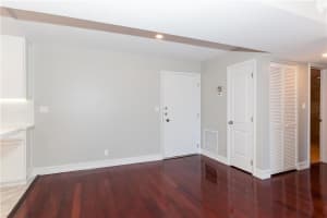 1 Las Olas Cir, Fort Lauderdale, FL 33316, Sold 04/09/18