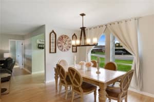 8520 SW 26th St, Davie, FL 33324, Sold 10/02/17