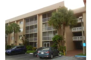 17000 NW 67th Ave, Hialeah, FL 33015, Sold 10/02/17