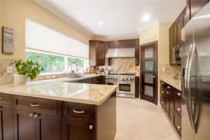 11710 NW 2nd St, Plantation, FL 33325, Sold 02/06/18