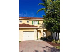 8312 Santa Monica Ave, Tamarac, FL 33321, Sold 10/13/17