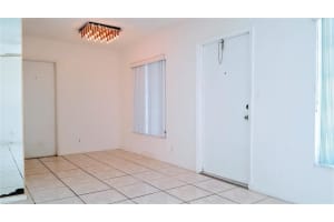 2811 NE 51st St, Fort Lauderdale, FL 33308, Sold 11/03/17