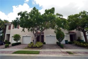 8743 Cypress Walk Ct, Tamarac, FL 33321, Sold 10/09/17