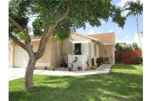 10931 SW 10th St, Pembroke Pines, FL 33025, Sold 10/20/17