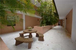 5495 NE 25th Ave, Fort Lauderdale, FL 33308, Sold 12/07/17
