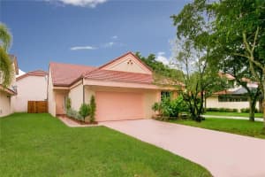 1845 NW 96th Ave, Plantation, FL 33322, Sold 01/26/18