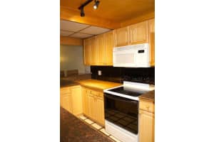 640 Tennis Club Dr, Fort Lauderdale, FL 33311, Sold 12/21/17