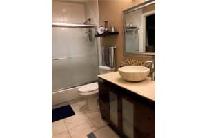 S Oakland Forest Dr, Oakland Park, FL 33309, Sold 11/07/17