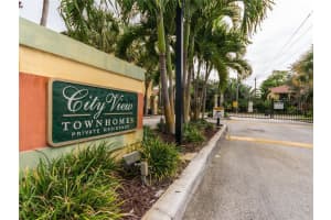 338 City View Dr, Fort Lauderdale, FL 33311, Sold 10/17/17
