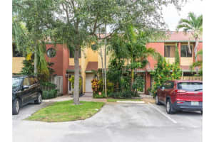 338 City View Dr, Fort Lauderdale, FL 33311, Sold 10/17/17