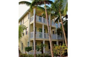 101 SW 2nd Ave, Delray Beach, FL 33444, Sold 10/26/17