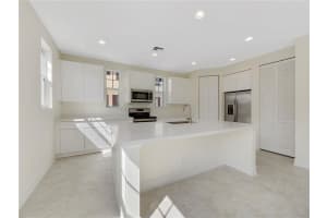 101 SW 2nd Ave, Delray Beach, FL 33444, Sold 10/26/17
