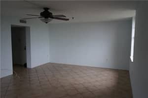 661 NE 195th St, Miami, FL 33179, Sold 11/06/17