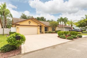 5223 NW 98th Terrace, Coral Springs, FL 33076, Sold 11/15/17
