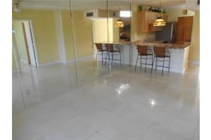 2907 NE 8th Terrace, Wilton Manors, FL 33334, Sold 12/12/17