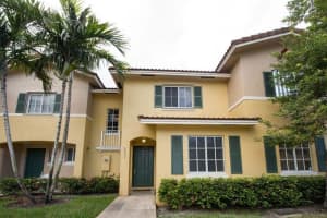 6062 SW 19th St, North Lauderdale, FL 33068, Sold 12/08/17