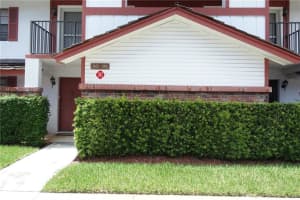 2404 NW 89th Dr, Coral Springs, FL 33065, Sold 11/16/17